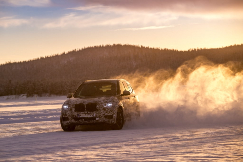BMW X3 đương đầu Porsche Macan Turbo bằng phiên bản M với 425 mã lực