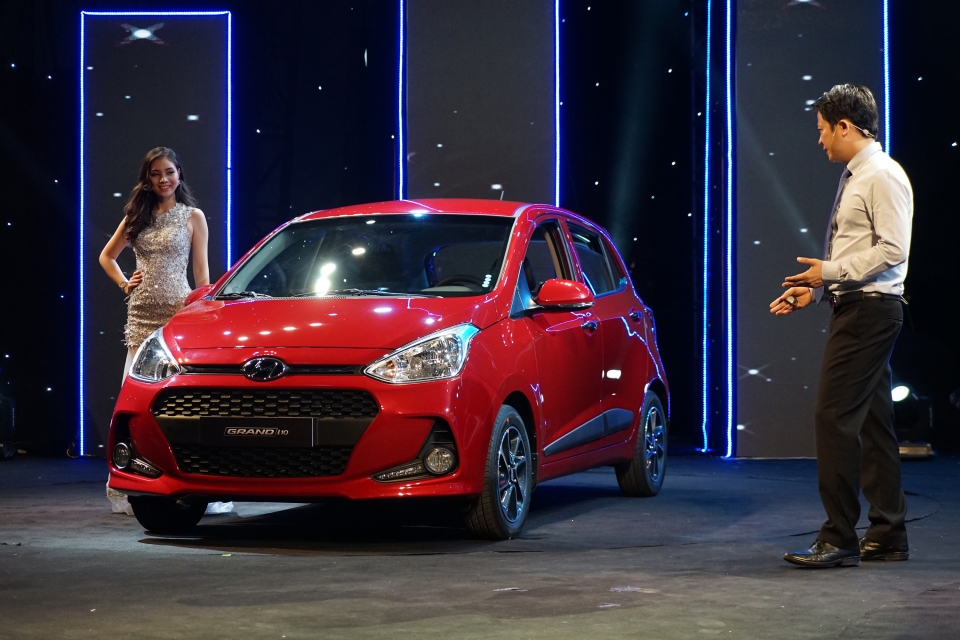 Hyundai Grand i10 CKD hoàn toàn mới ra mắt với giá từ 340 triệu VNĐ hyundai grand i10 ckd hoan toan moi ra mat voi gia tu 340 trieu vnd