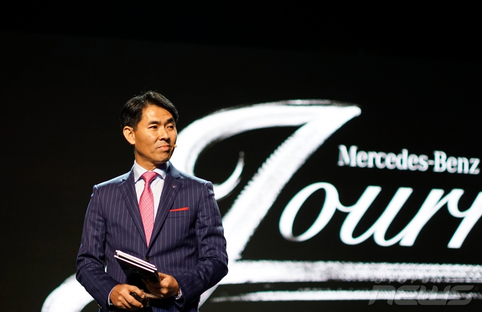 man nhan voi khong gian dang cap cua mercedes benz fascination lan thu 7