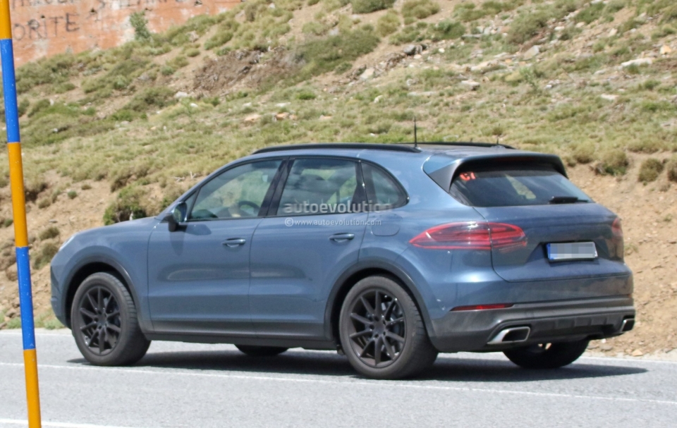 Porsche Cayenne 2018 sẵn sàng cho lịch ra mắt vào tháng 9/2017 porsche cayenne 2018 san sang cho lich ra mat vao thang 92017