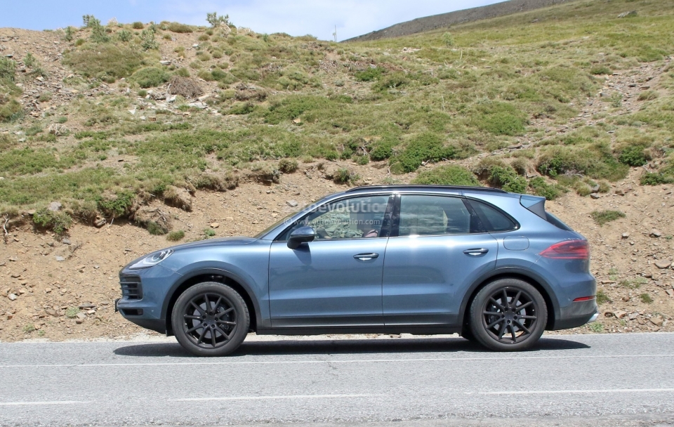 Porsche Cayenne 2018 sẵn sàng cho lịch ra mắt vào tháng 9/2017 porsche cayenne 2018 san sang cho lich ra mat vao thang 92017