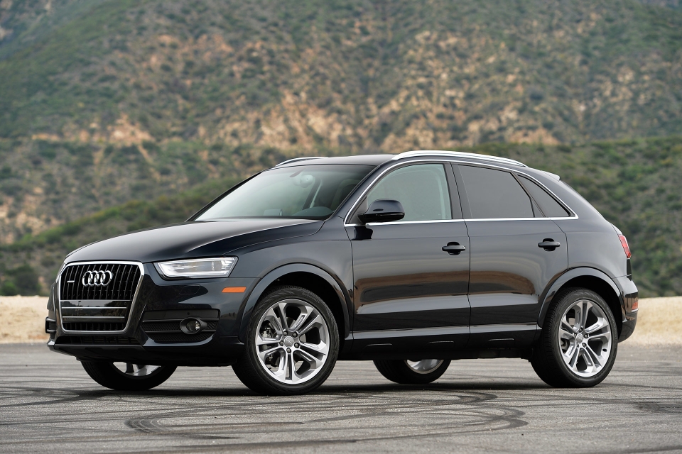 audi viet nam trieu hoi q3 de cap nhat phan mem dieu khien