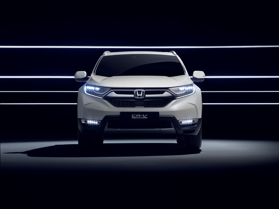 frankfurt 2017 honda he lo cr v hybrid truoc them trien lam