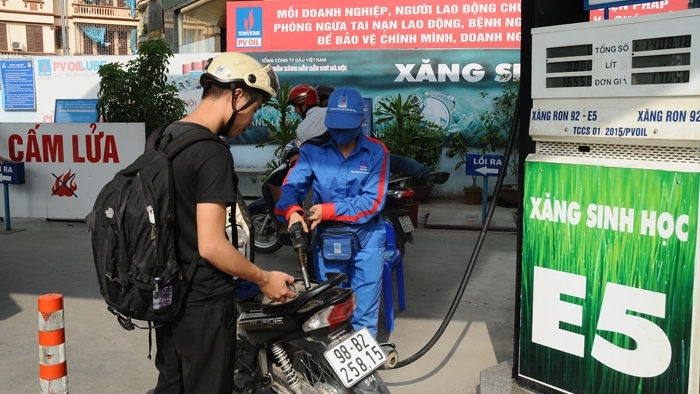 Petrolimex ngừng bán xăng RON 92 từ 1/1/2018 petrolimex ngung ban xang ron 92 tu 1 1 2018