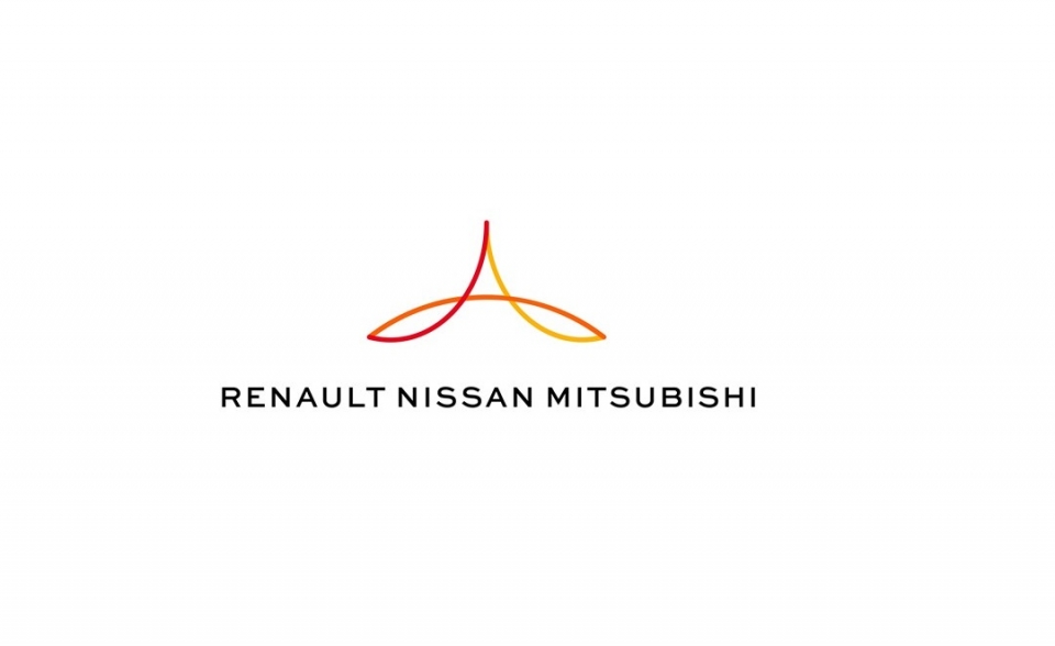Mitsubishi Pajero và Nissan Patrol sẽ chia sẻ chung nền tảng mitsubishi pajero va nissan patrol se chia se chung nen tang