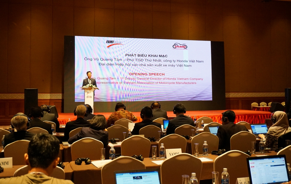 Lời giải nào cho bài toán xe máy tại Việt Nam? loi giai nao cho bai toan xe may tai viet nam