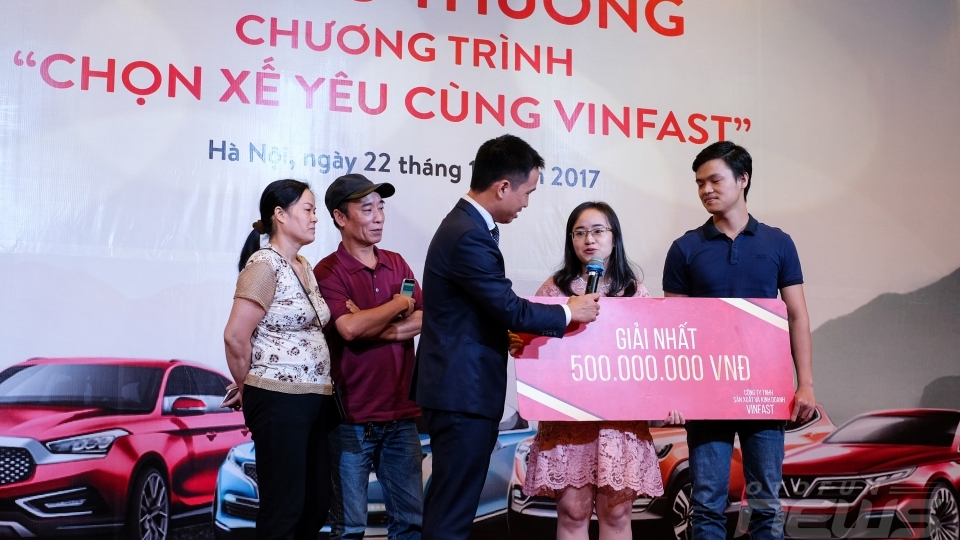 Trao giải cuộc thi “Chọn xế yêu cùng Vinfast”