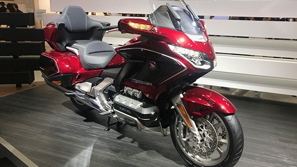 [Tokyo 2017] Honda Gold Wing 2018 lột xác về vận hành, tích hợp Apple CarPlay