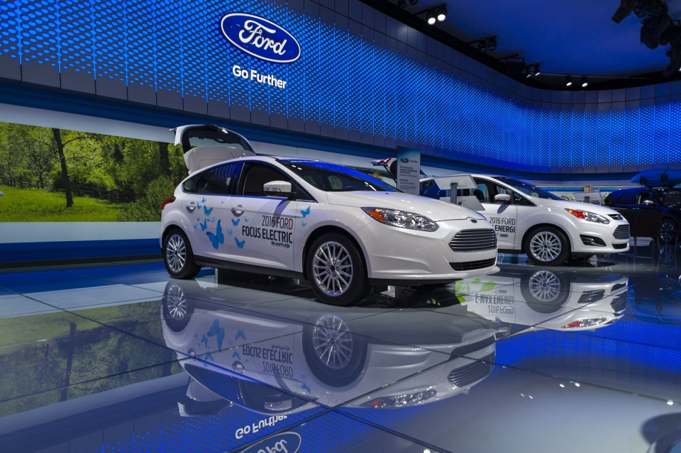 ford hop tac voi zotye de san xuat xe dien tai trung quoc