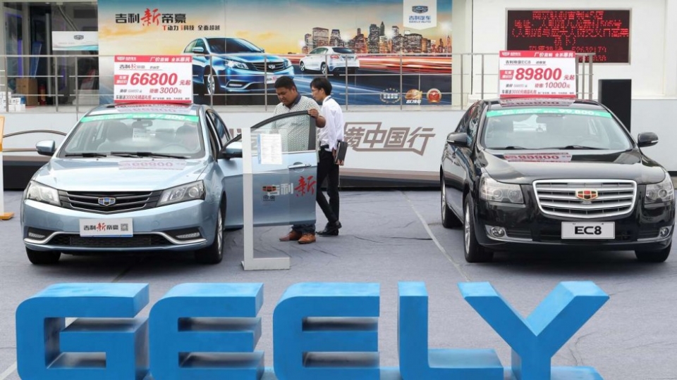 hang xe trung quoc geely se la co dong lon thu ba cua daimler
