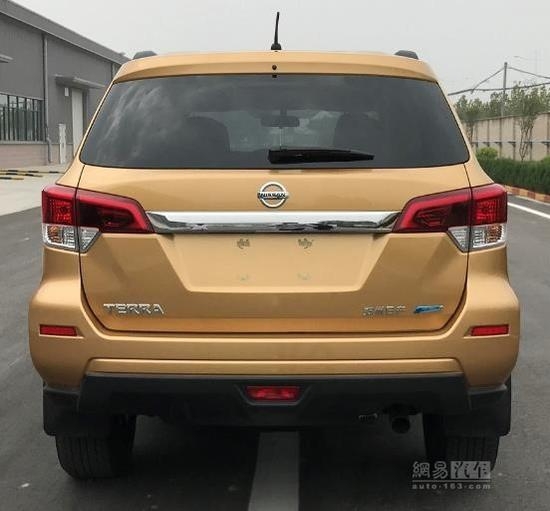 Hé lộ hình ảnh thật SUV Nissan Terra dựa trên bán tải Navara he lo hinh anh that suv nissan terra dua tren ban tai navara