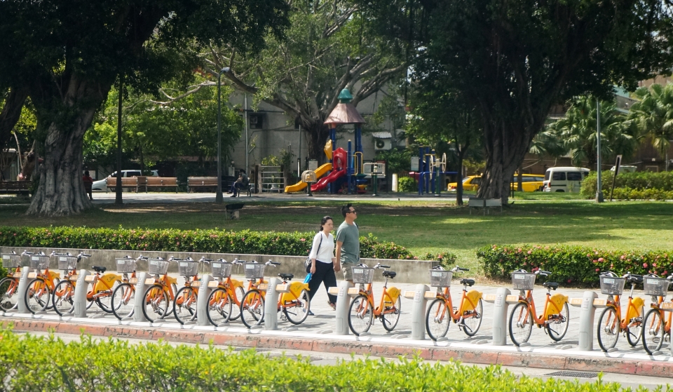Trông giữ phương tiện trên phố: Không chỉ là bài toán chỗ để trong giu phuong tien tren pho khong chi la bai toan cho de