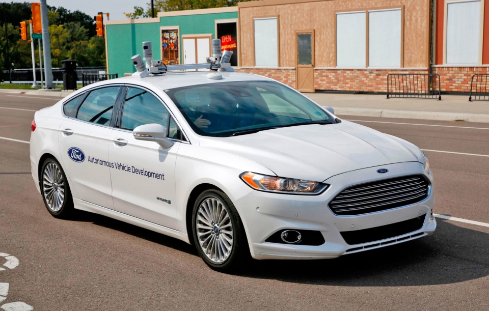 Ford: Xe Hybrid phù hợp hơn xe điện trong ứng dụng tự hành ford xe hybrid phu hop hon xe dien trong ung dung tu hanh