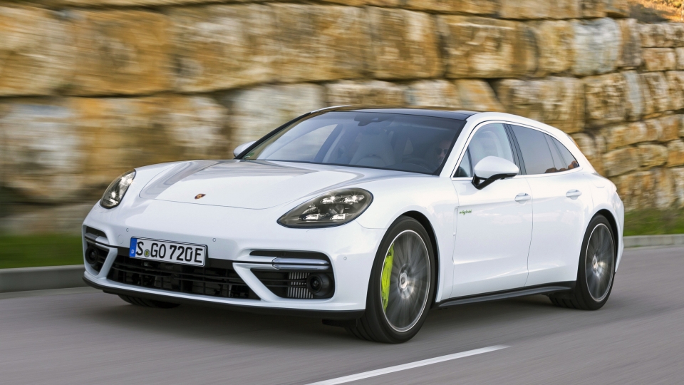 Porsche Panamera Hybrid gây khó cho các nhà sản xuất pin vì đắt khách porsche panamera hybrid gay kho cho cac nha san xuat pin vi dat khach