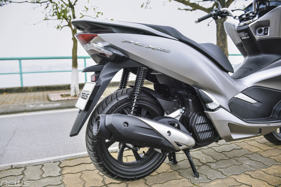trai nghiem nhanh saloon duong pho honda pcx 150