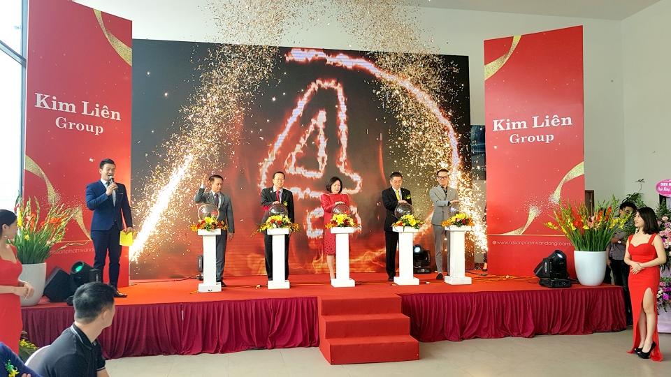 Khai trương Đại lý 3S Nissan Phạm Văn Đồng tại Hà Nội khai truong dai ly 3s nissan pham van dong tai ha noi