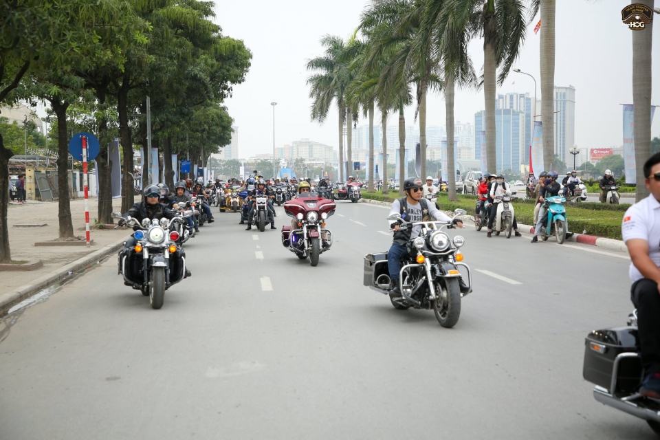 Day of H.O.G: Ngày hội đam mê Harley-Davidson day of hog ngay hoi dam me harley davidson