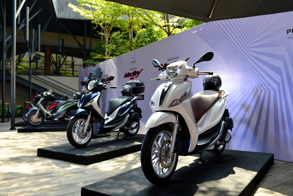 piaggio medley abs 2018 dep hon hoan thien hon