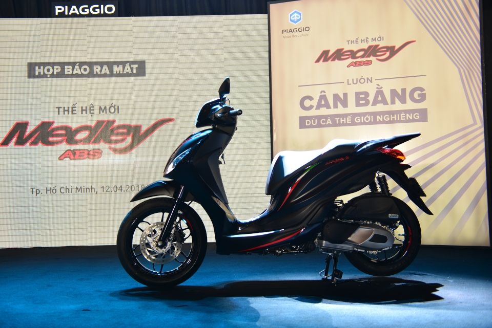 piaggio medley abs 2018 dep hon hoan thien hon