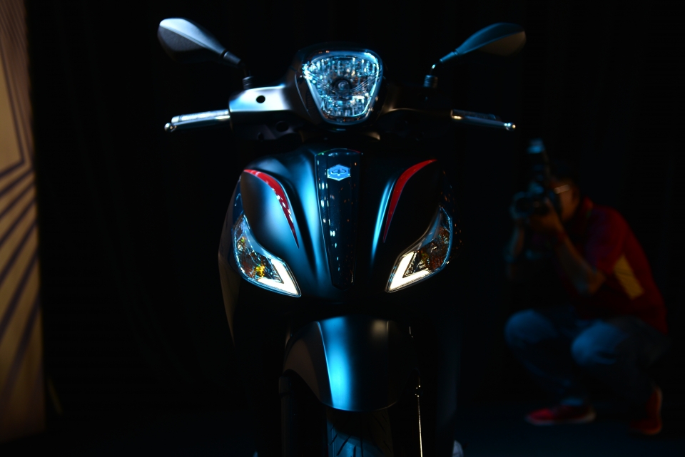 piaggio medley abs 2018 dep hon hoan thien hon