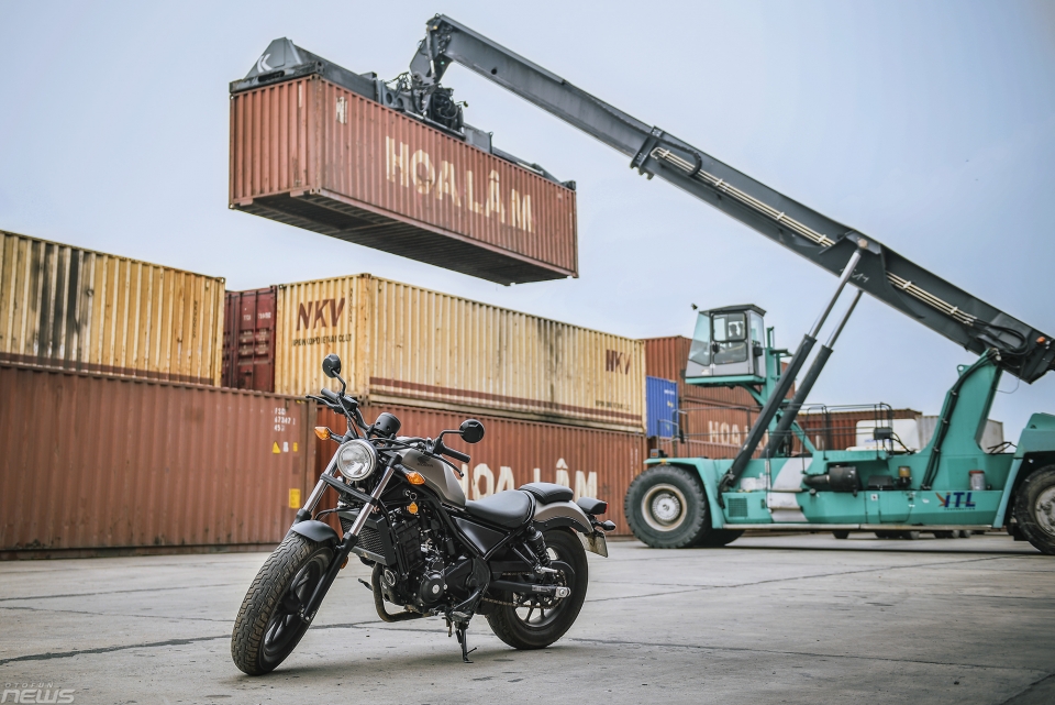 Honda Rebel 300: Sự trở lại của "kẻ nổi loạn" honda rebel 300 su tro lai cua ke noi loan