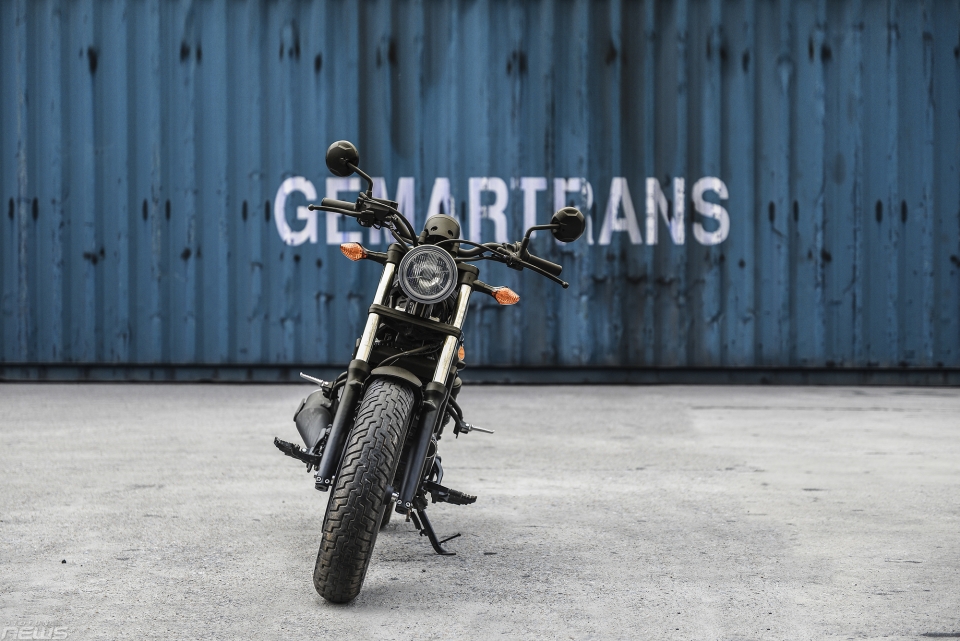 Honda Rebel 300: Sự trở lại của "kẻ nổi loạn" honda rebel 300 su tro lai cua ke noi loan