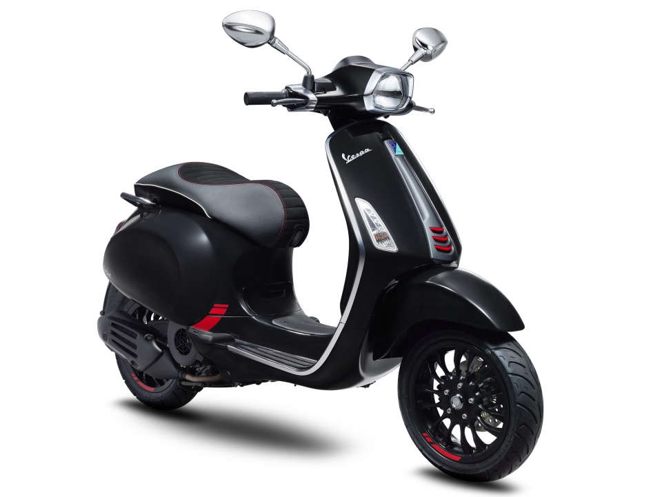 piaggio viet nam ra mat phien ban vespa sprint carbon