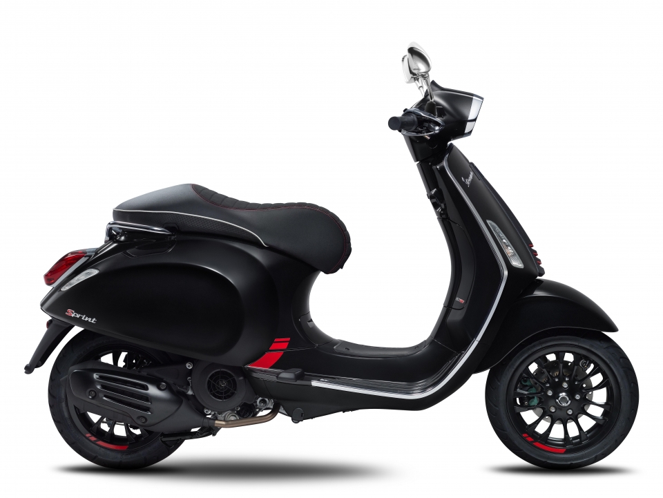 piaggio viet nam ra mat phien ban vespa sprint carbon