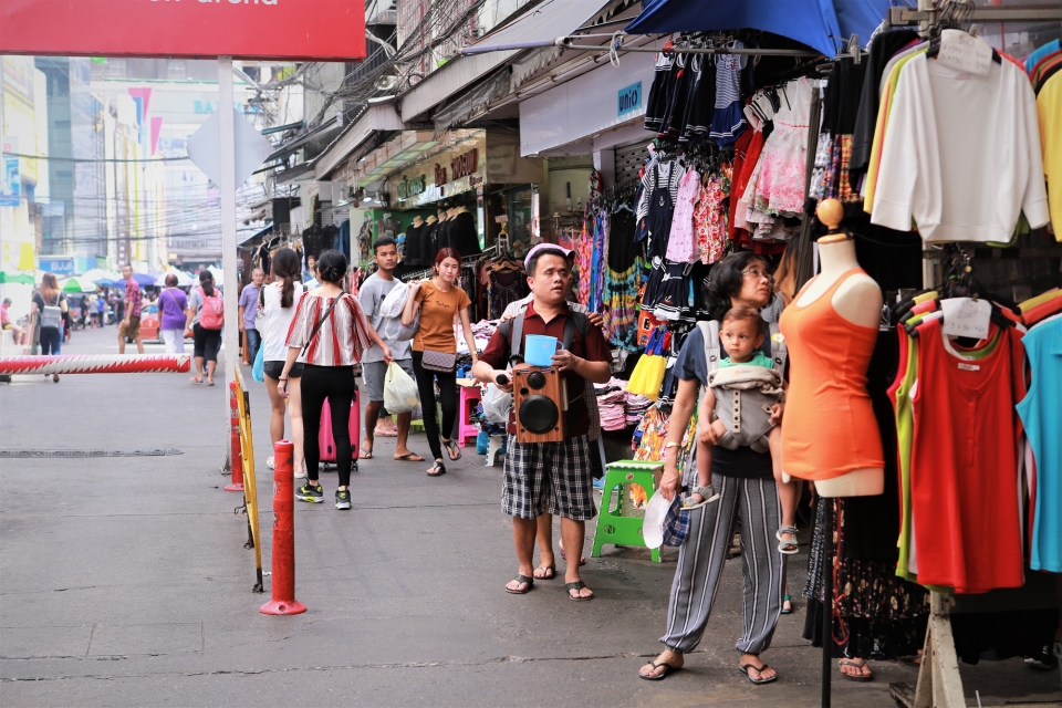 cho troi bangkok thien duong mua sam va am thuc chatuchak