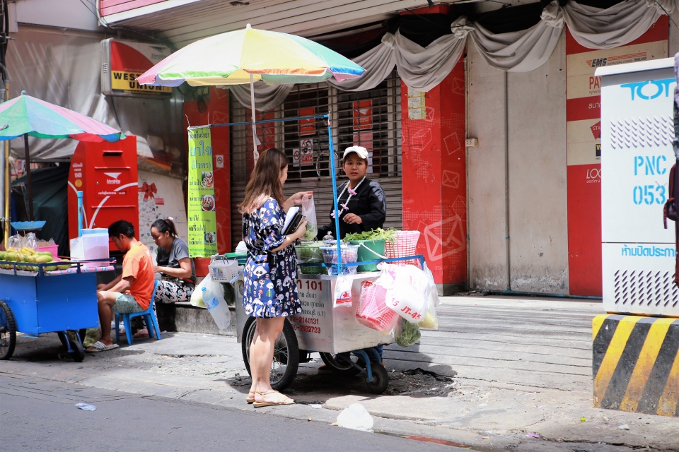 cho troi bangkok thien duong mua sam va am thuc chatuchak