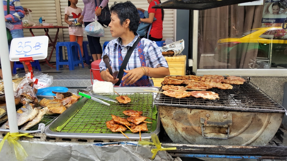cho troi bangkok thien duong mua sam va am thuc chatuchak