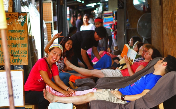 cho troi bangkok thien duong mua sam va am thuc chatuchak