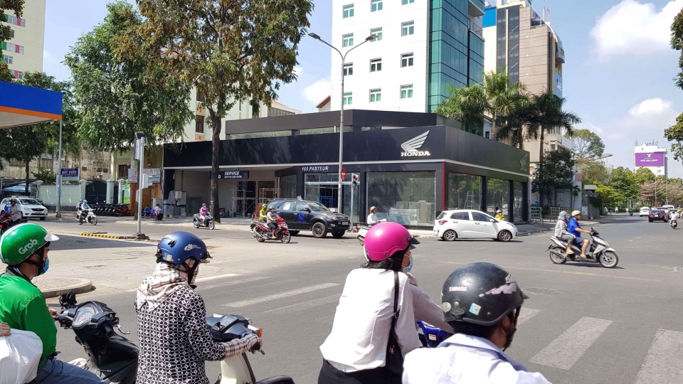 Honda Việt Nam sắp khai trương đại lý mô tô phân khối lớn đầu tiên honda viet nam sap khai truong dai ly mo to phan khoi lon dau tien