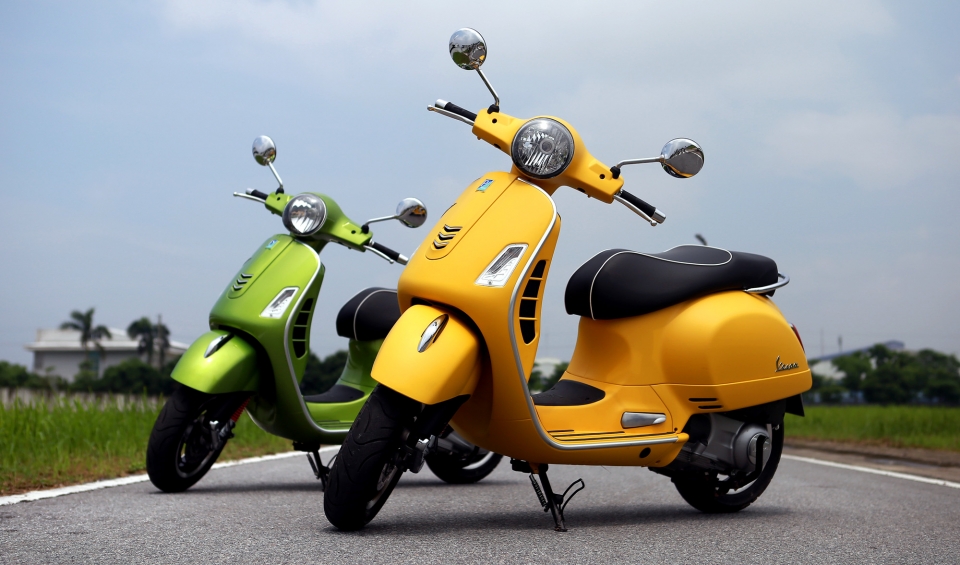 he lo nhung hinh anh dau tien cua vespa gts 2017