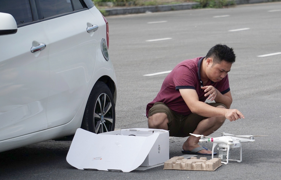 Màn xếp xe kỷ niệm sinh nhật lần thứ 6 hoành tráng của CLB KIA Morning OTOFUN man xep xe ky niem sinh nhat lan thu 6 hoanh trang cua clb kia morning otofun