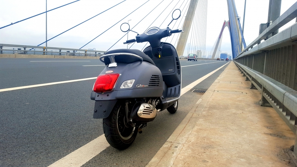 Vespa GTS Super 300: Những trải nghiệm thực tế