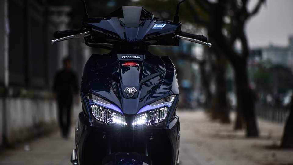 Honda Air Blade 2018: Ưu thế tuyệt đối nhờ dung hòa công năng và phong cách