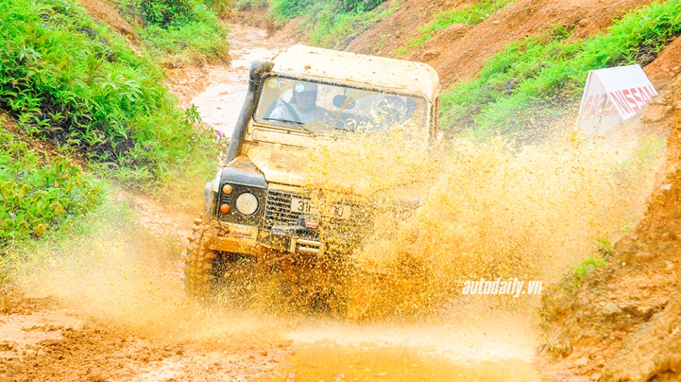 voc 2015 tinh than dong doi chien thang bun lay trong ngay thi dau thu hai