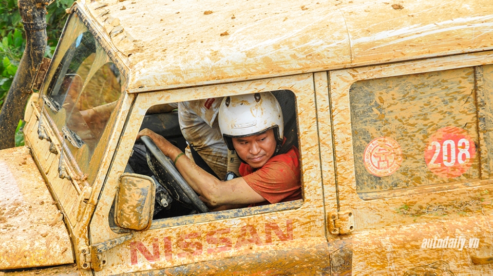 voc 2015 tinh than dong doi chien thang bun lay trong ngay thi dau thu hai