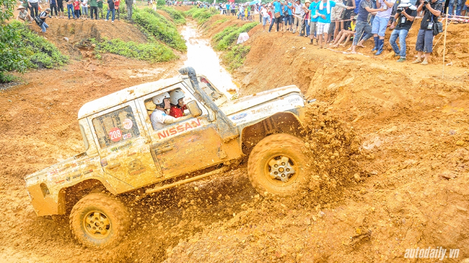 voc 2015 tinh than dong doi chien thang bun lay trong ngay thi dau thu hai