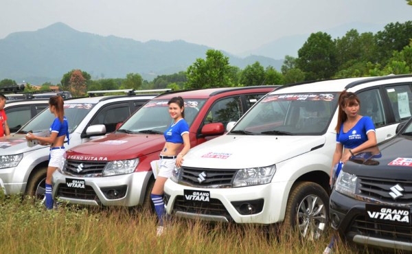 voc 2015 dan nguoi dep thieu dot giai dua xe o to dia hinh viet nam