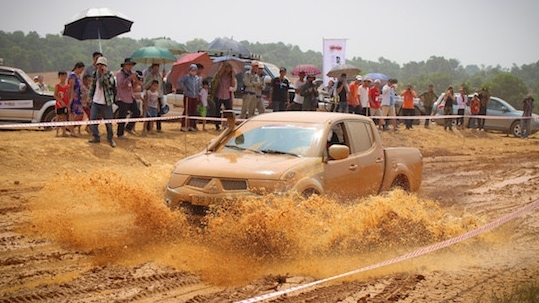 [VOC 2015] Hành trình chinh phục ngôi vương của Mitsubishi Triton