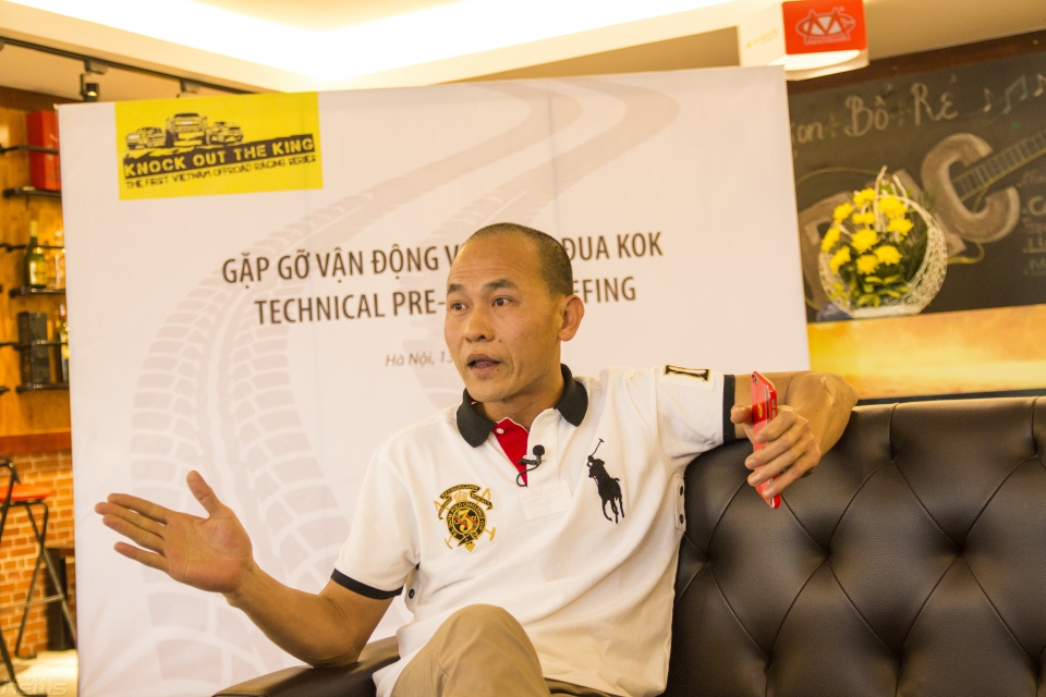 knock out the king cuoc choi off road toc do cao khong danh cho tay mo