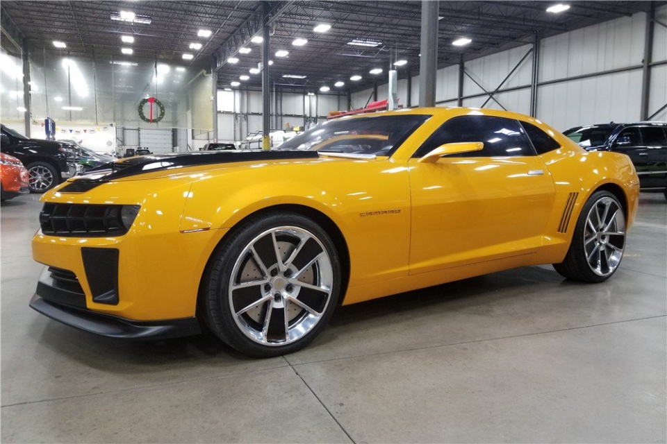 Bán đấu giá 4 phiên bản Chevrolet Camaro "Bumblebee" ban dau gia 4 phien ban chevrolet camaro bumblebee