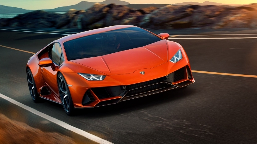 Lamborghini Huracan Evo tăng tốc 0-100 km/h trong 2,6 giây