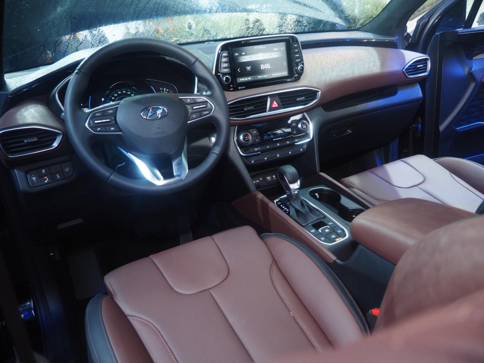 hyundai santa fe 2019 trinh lang thi truong viet gia tu 995 trieu dong
