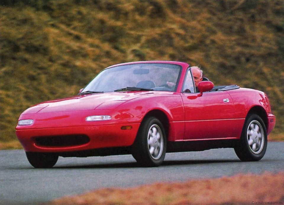 mazda mx 5 miata ban ki niem sap hien dien tai trien lam chicago