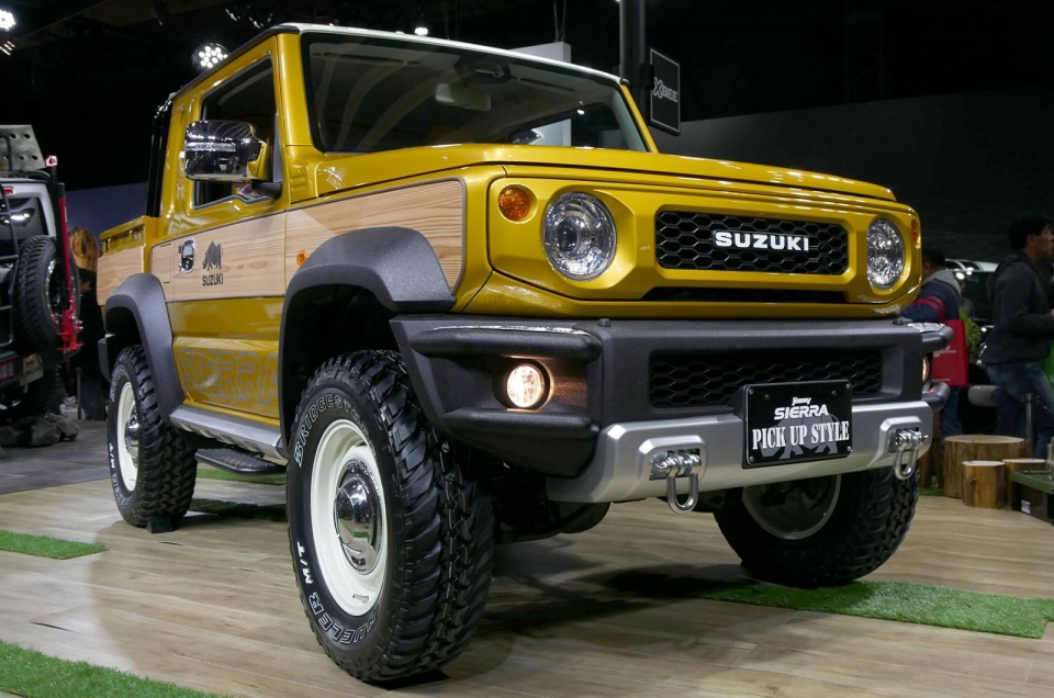 Bộ đôi Suzuki Jimny cực "chất" tại triển lãm xe độ Tokyo bo doi suzuki jimny cuc chat tai trien lam xe do tokyo