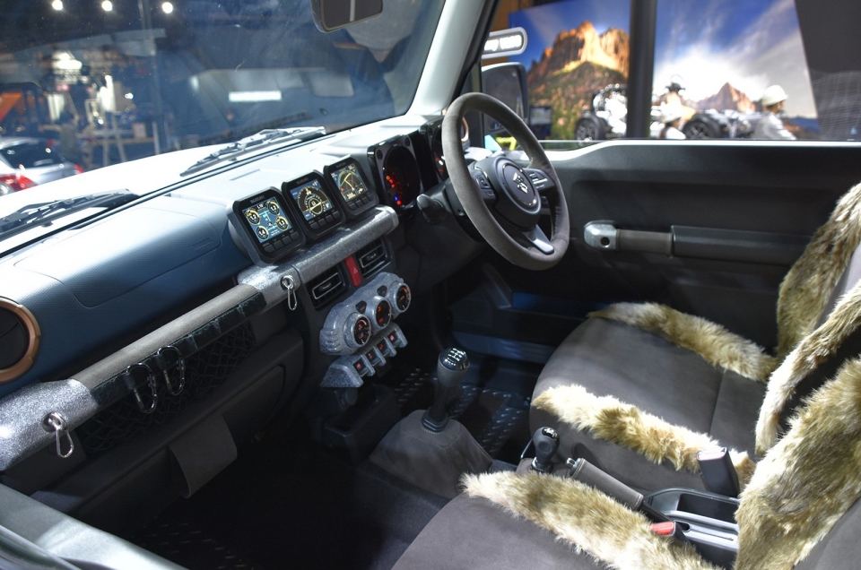Bộ đôi Suzuki Jimny cực "chất" tại triển lãm xe độ Tokyo bo doi suzuki jimny cuc chat tai trien lam xe do tokyo