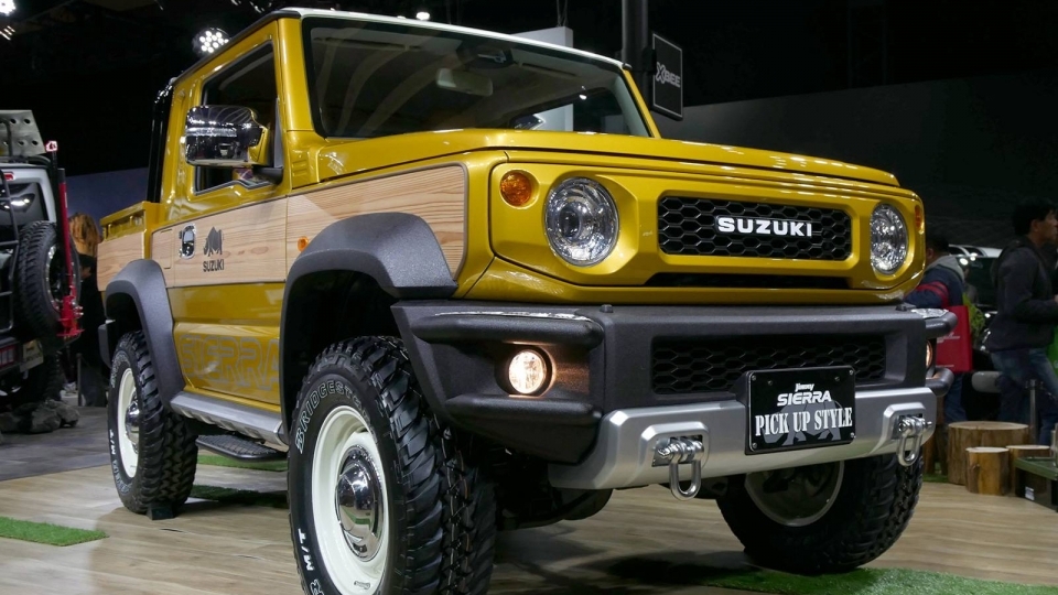 Bộ đôi Suzuki Jimny cực "chất" tại triển lãm xe độ Tokyo